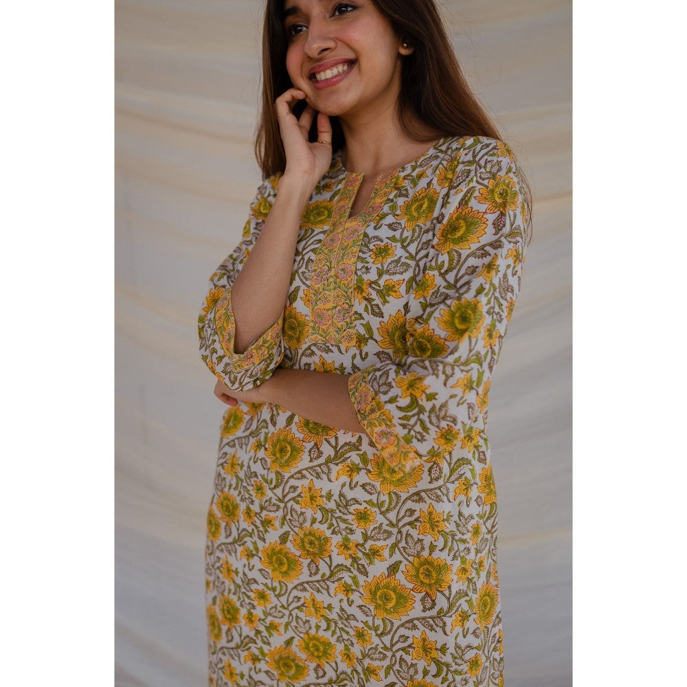 The Indian Ethnic Co. Yellow Sanganeri Straight Cotton Kurta
