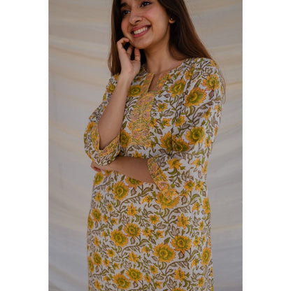 The Indian Ethnic Co. Yellow Sanganeri Straight Cotton Kurta
