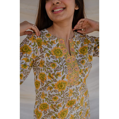 The Indian Ethnic Co. Yellow Sanganeri Straight Cotton Kurta