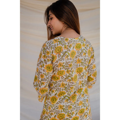 The Indian Ethnic Co. Yellow Sanganeri Straight Cotton Kurta