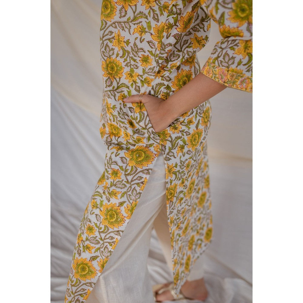 The Indian Ethnic Co. Yellow Sanganeri Straight Cotton Kurta