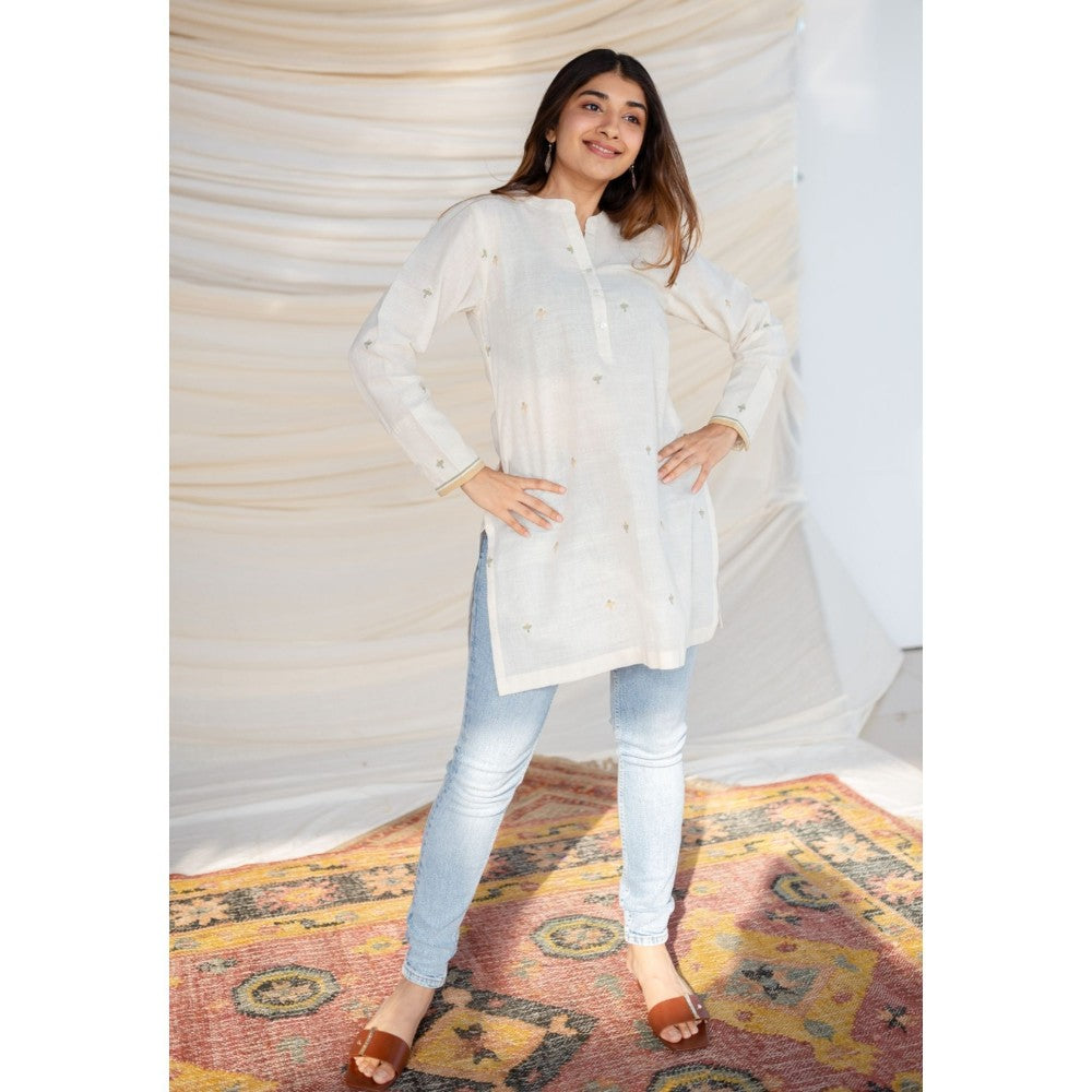 The Indian Ethnic Co. White Jamdani Cotton Kurta
