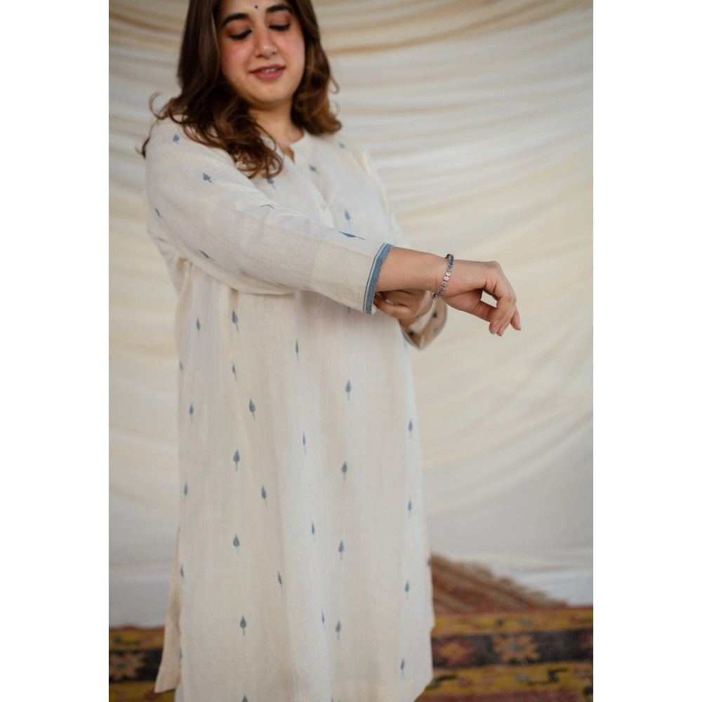 The Indian Ethnic Co. White Jamdani Cotton Kurta