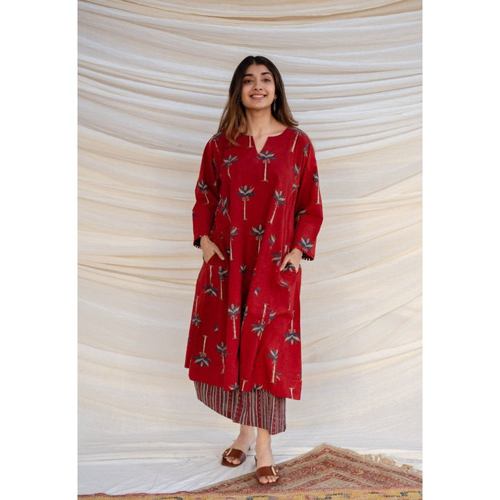 The Indian Ethnic Co. Red Ajrakh Cotton Jhabba Kali Co-ord (Set of 2)