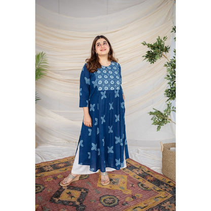 The Indian Ethnic Co. Blue Dabu Cotton Kurta