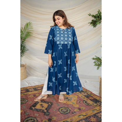 The Indian Ethnic Co. Blue Dabu Cotton Kurta