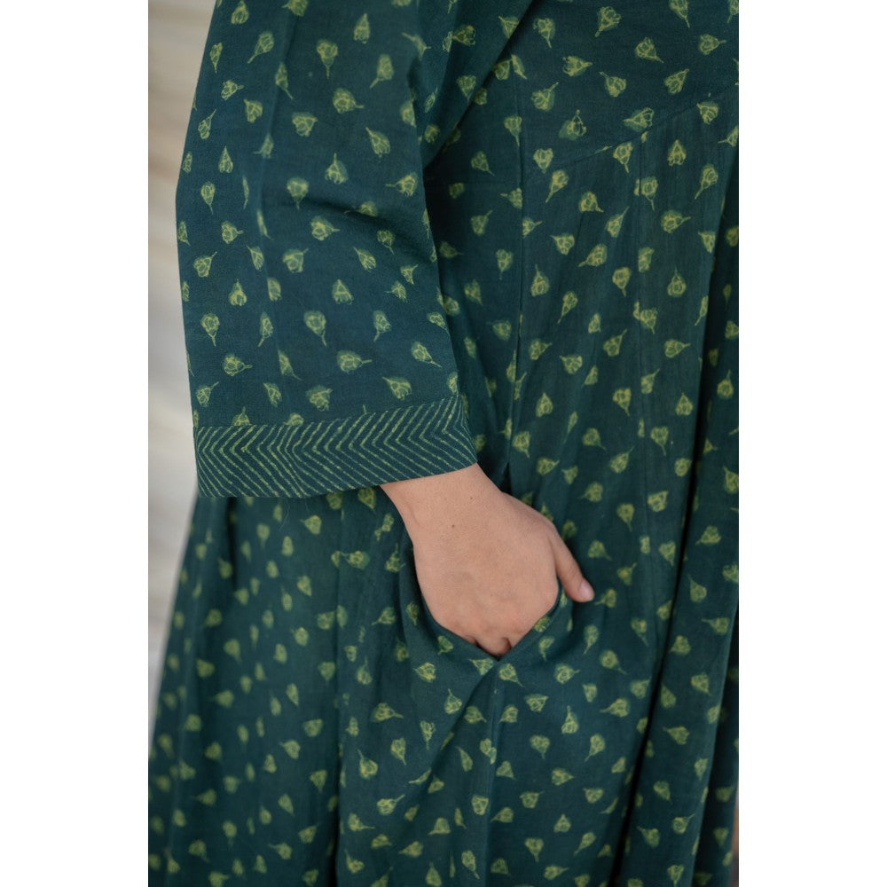 The Indian Ethnic Co. Green Dabu Cotton Dress
