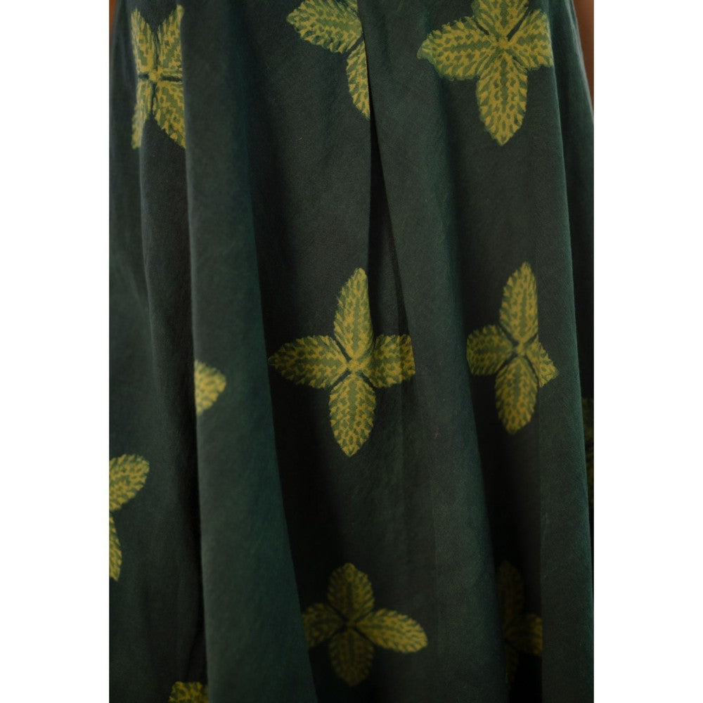 The Indian Ethnic Co. Green Dabu Cotton Top