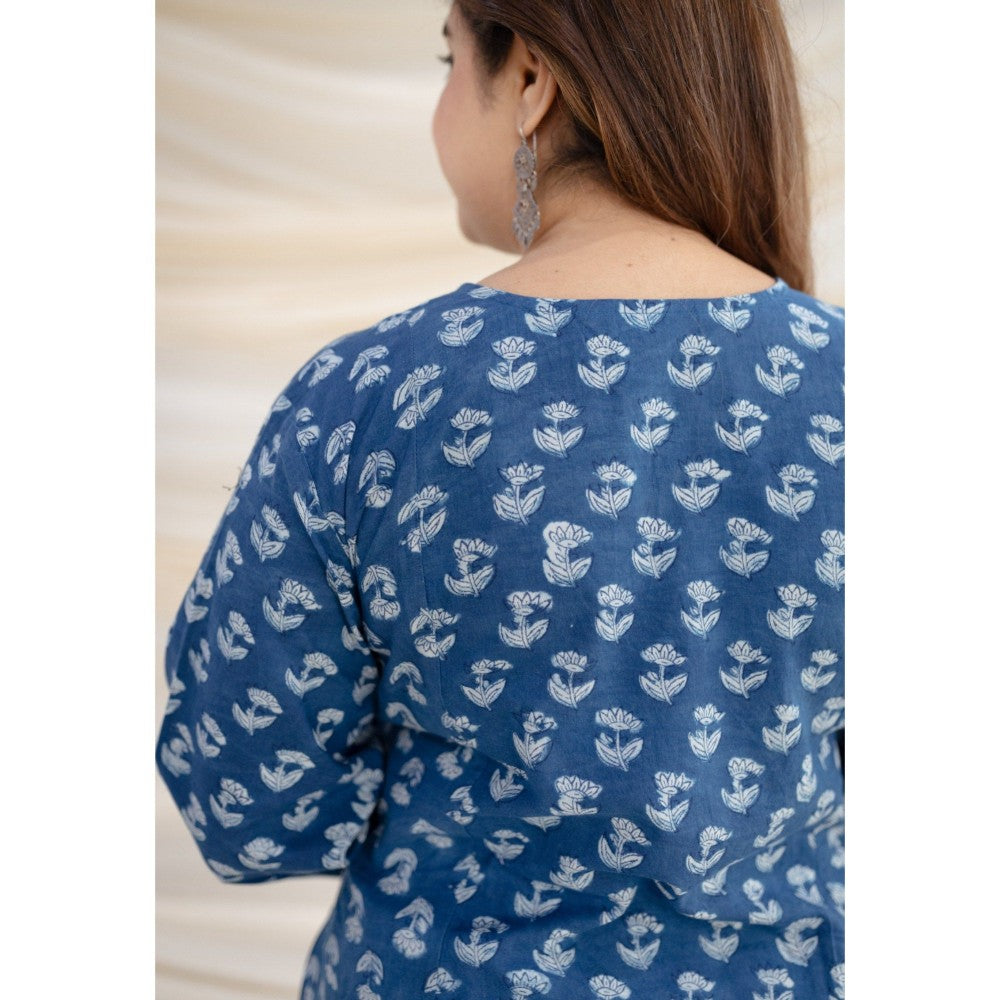The Indian Ethnic Co. Blue Dabu Kali Cotton Kurta