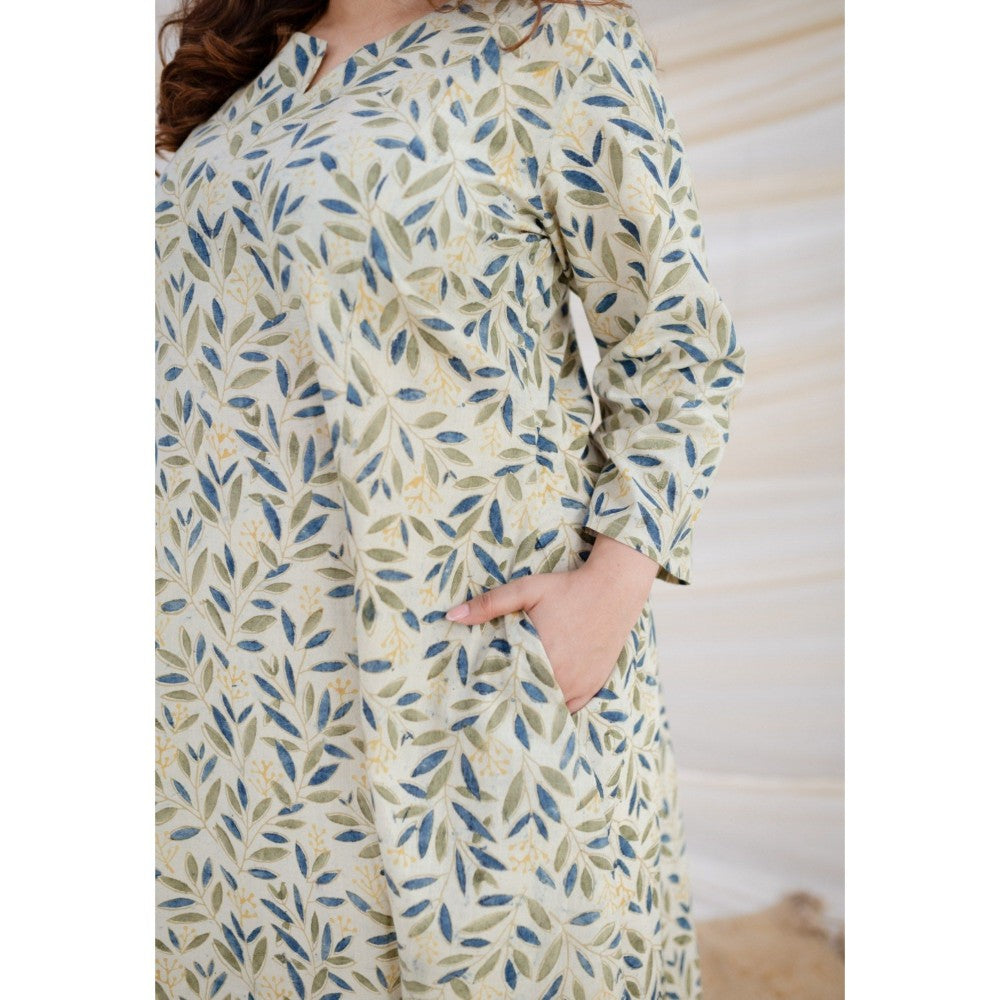 The Indian Ethnic Co. White Kalamkari Cotton Kali Kurta
