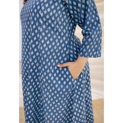 The Indian Ethnic Co. Blue Dabu Cotton Kali Kurta