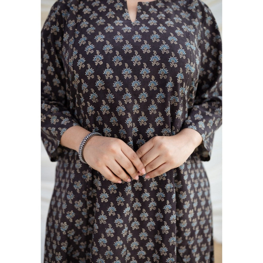 The Indian Ethnic Co. Brown Ajrakh Kali Cotton Kurta