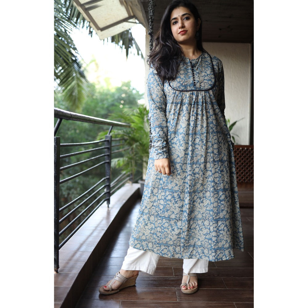 The Indian Ethnic Co. Natural Dyed Kalamkari Chudi Sleeve Kurta