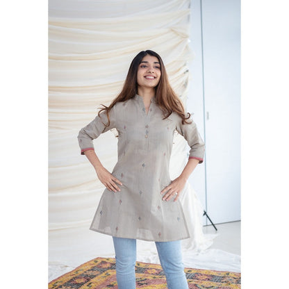 The Indian Ethnic Co. Samaira Jamdani Handwoven Grey Short Kurti
