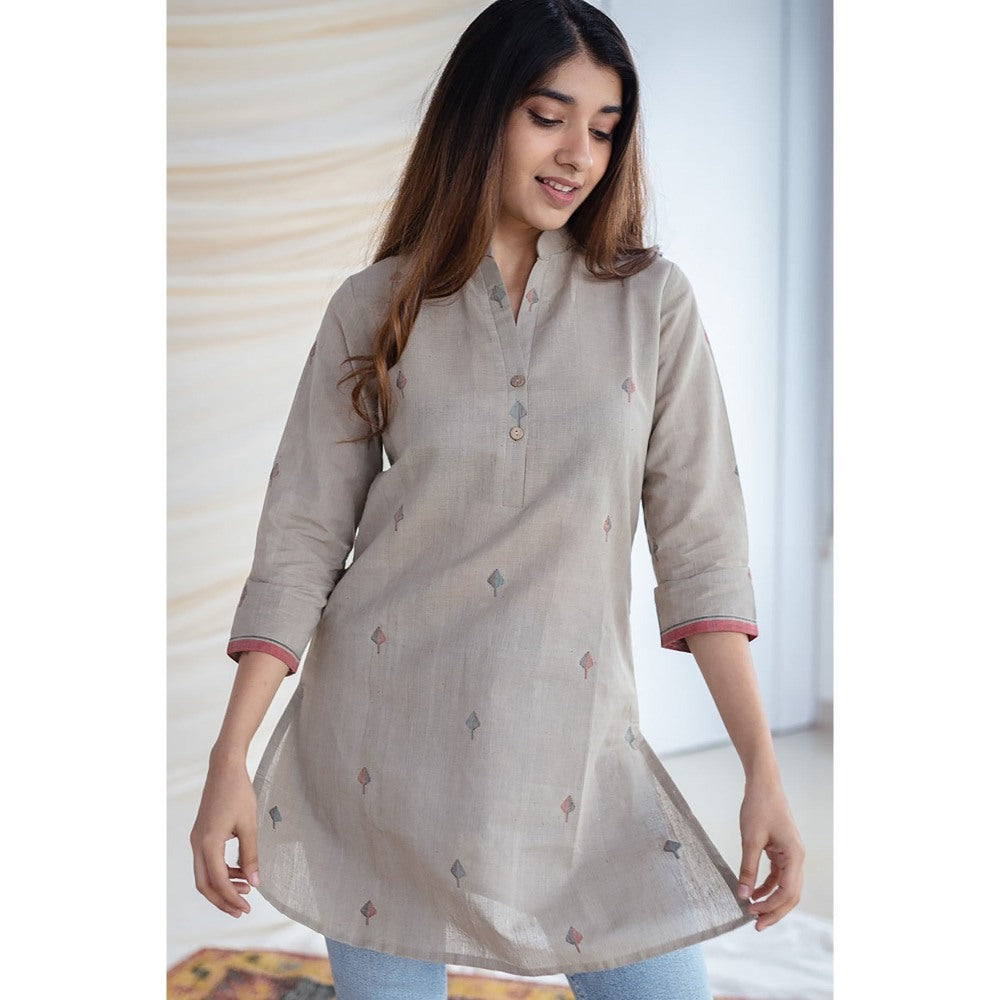 The Indian Ethnic Co. Samaira Jamdani Handwoven Grey Short Kurti