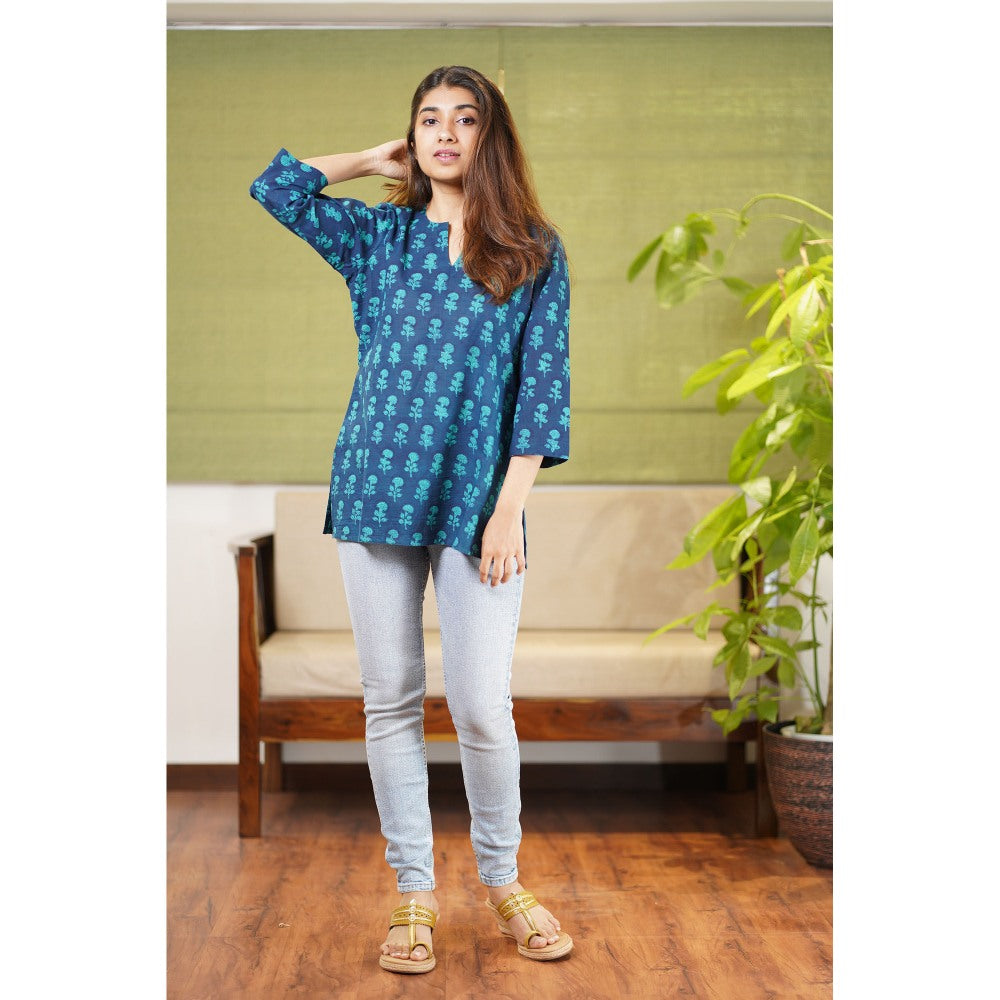 The Indian Ethnic Co. Cera Dabu Floral Cotton Short Kurti