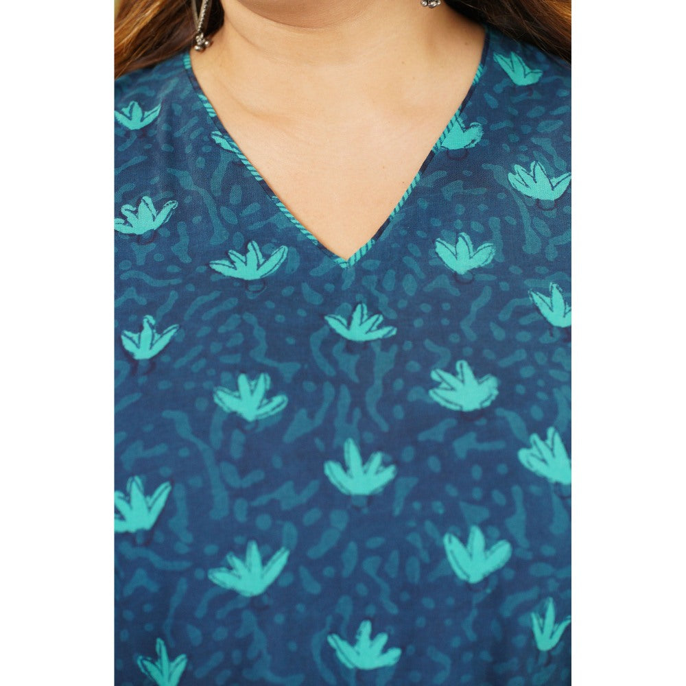 The Indian Ethnic Co. Feriya Dabu Teal Cotton Kali Kurta