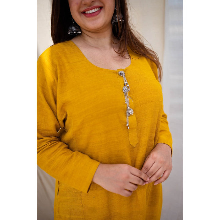 The Indian Ethnic Co. Samara Natural Dyed Eri Silk Kurta