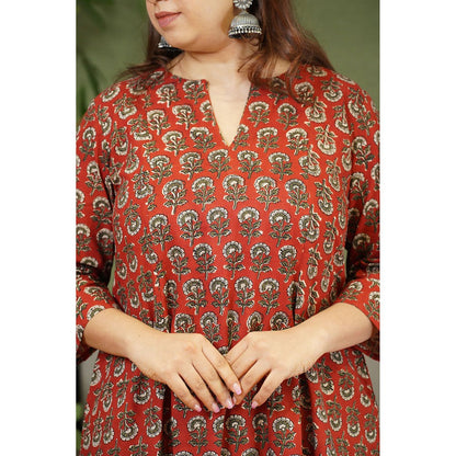 The Indian Ethnic Co. Prachi Madder Bagru Kali Kurta