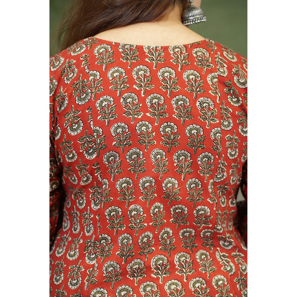 The Indian Ethnic Co. Prachi Madder Bagru Kali Kurta