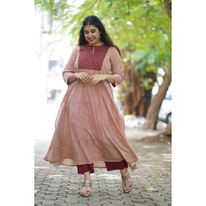 The Indian Ethnic Co. Nirvi Madder Bagru Off White Kurta