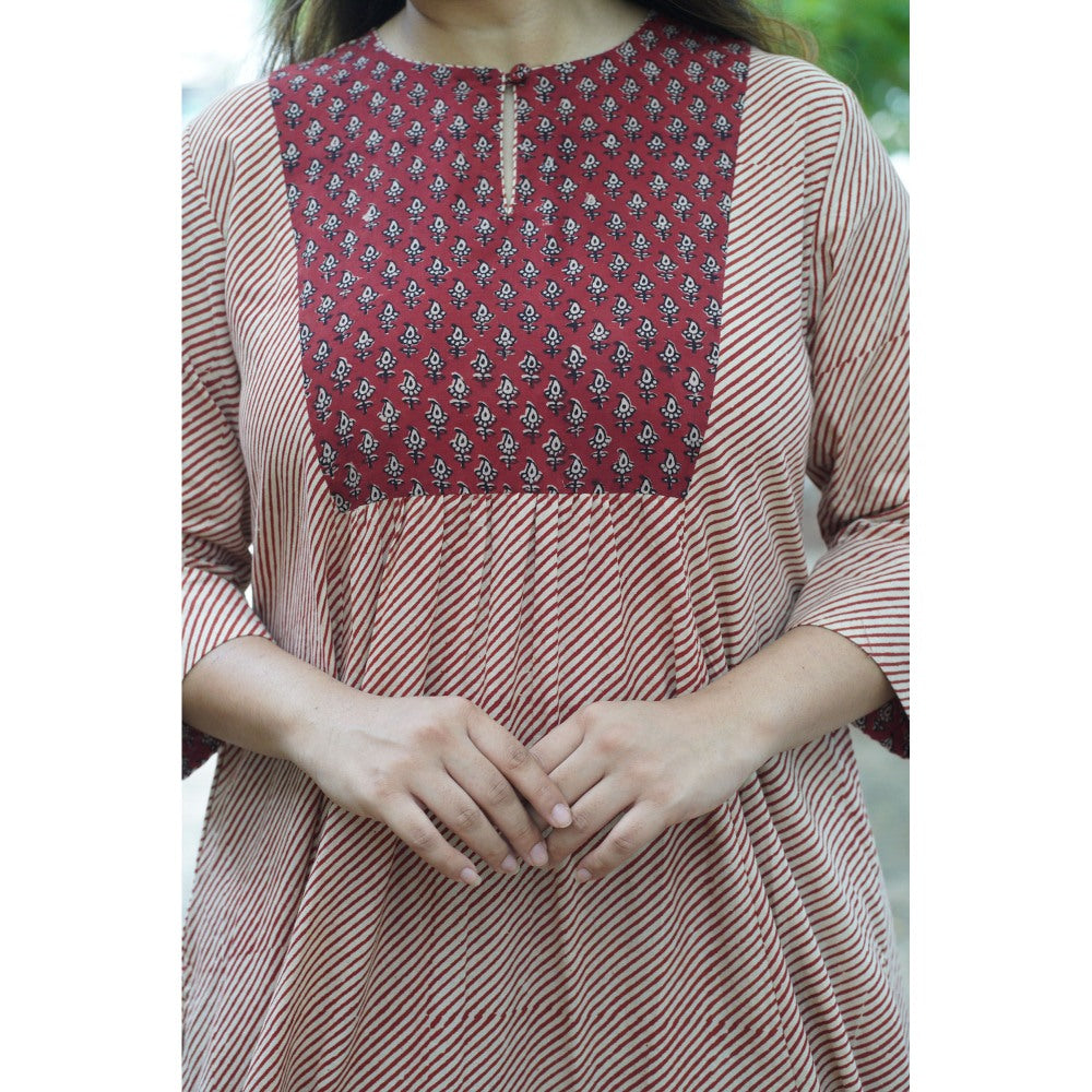 The Indian Ethnic Co. Nirvi Madder Bagru Off White Kurta