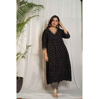 The Indian Ethnic Co. Ajrakh Lotus Pleated Mul Kurta