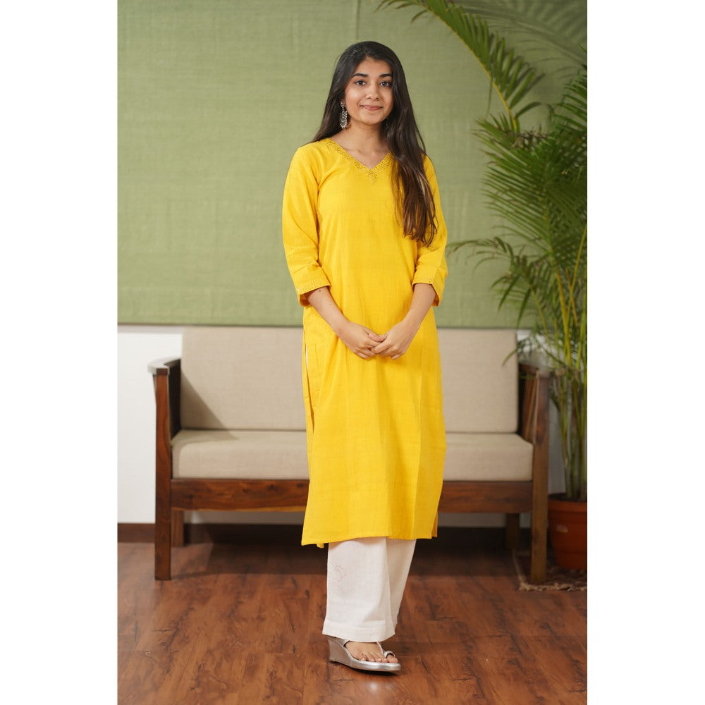 The Indian Ethnic Co. Sunshine Organic Handwoven Cotton Hand Embroidered Kurta