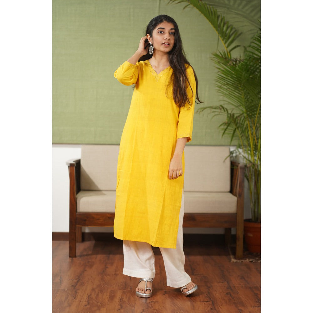 The Indian Ethnic Co. Sunshine Organic Handwoven Cotton Hand Embroidered Kurta