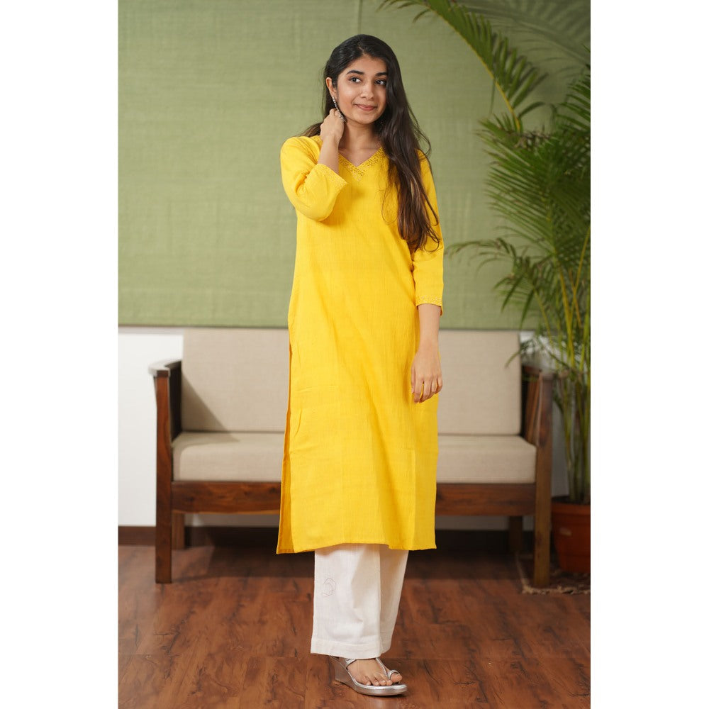 The Indian Ethnic Co. Sunshine Organic Handwoven Cotton Hand Embroidered Kurta