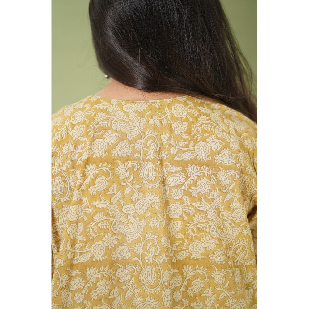 The Indian Ethnic Co. Ahaana Mustard Kalamkari Natural Dyed Chudi Sleeves Kurta