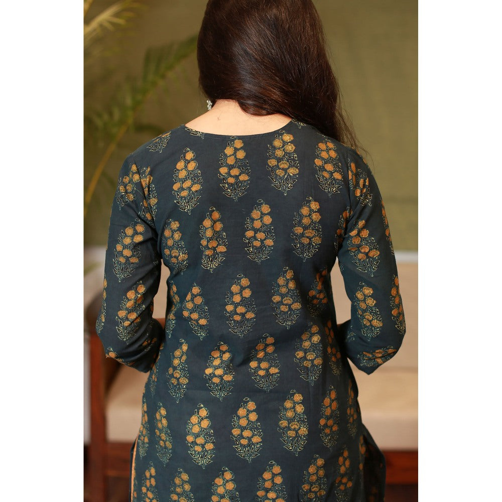 The Indian Ethnic Co. Kiya Ajrakh Cotton Kurta