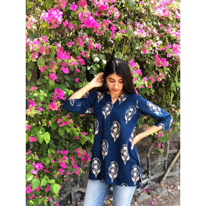 The Indian Ethnic Co. Neeti Indigo Boota Short Kurti