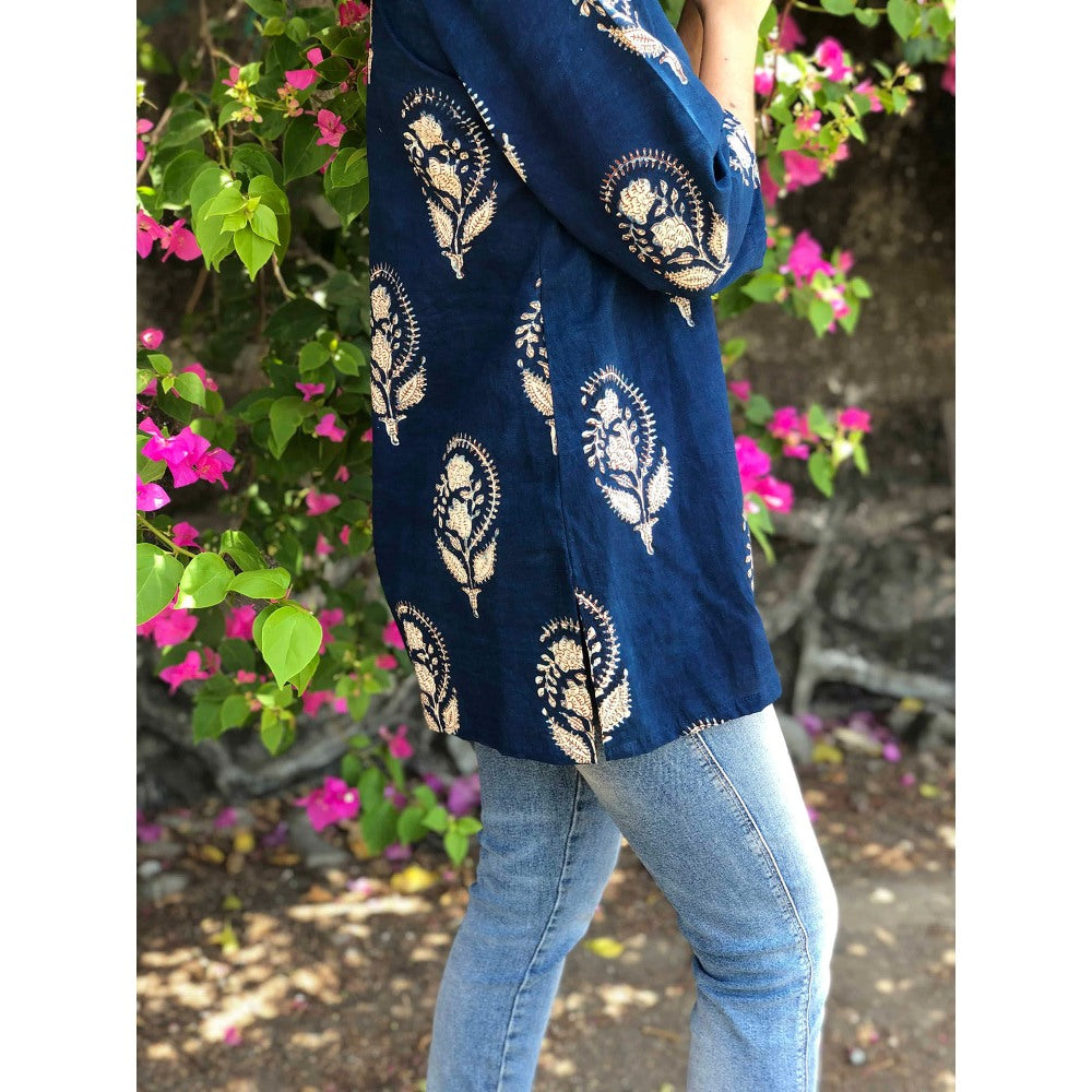 The Indian Ethnic Co. Neeti Indigo Boota Short Kurti