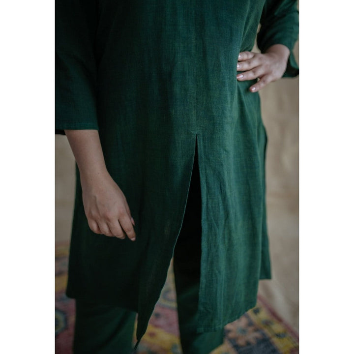 The Indian Ethnic Co. Tieco Dyeverse - Natural Dyed Green Slub Cotton Co-Ords (Set of 2)