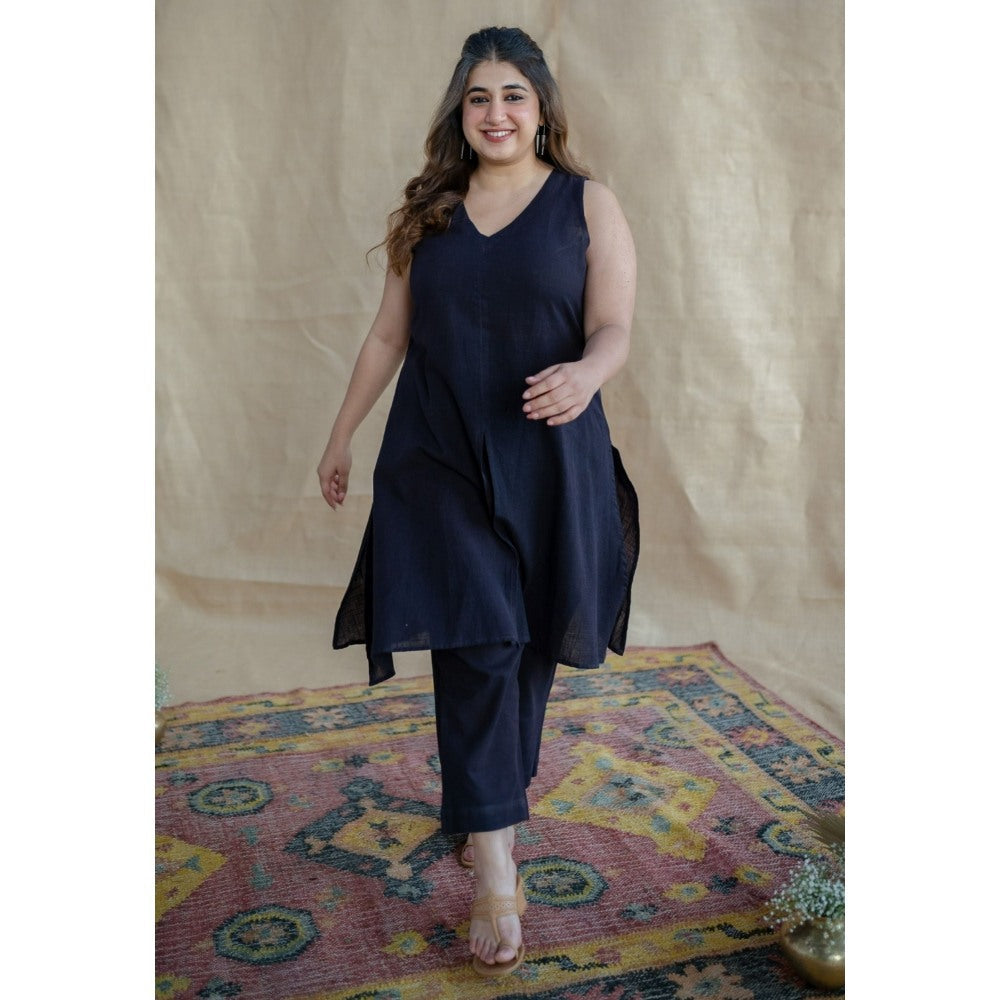 The Indian Ethnic Co. Tieco Dyeverse - Natural Dyed Navy Blue Slub Cotton Co-Ords (Set of 2)