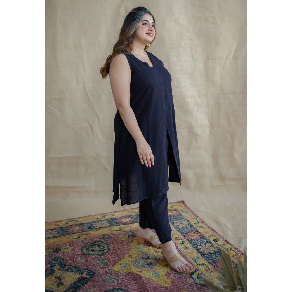 The Indian Ethnic Co. Tieco Dyeverse - Natural Dyed Navy Blue Slub Cotton Co-Ords (Set of 2)