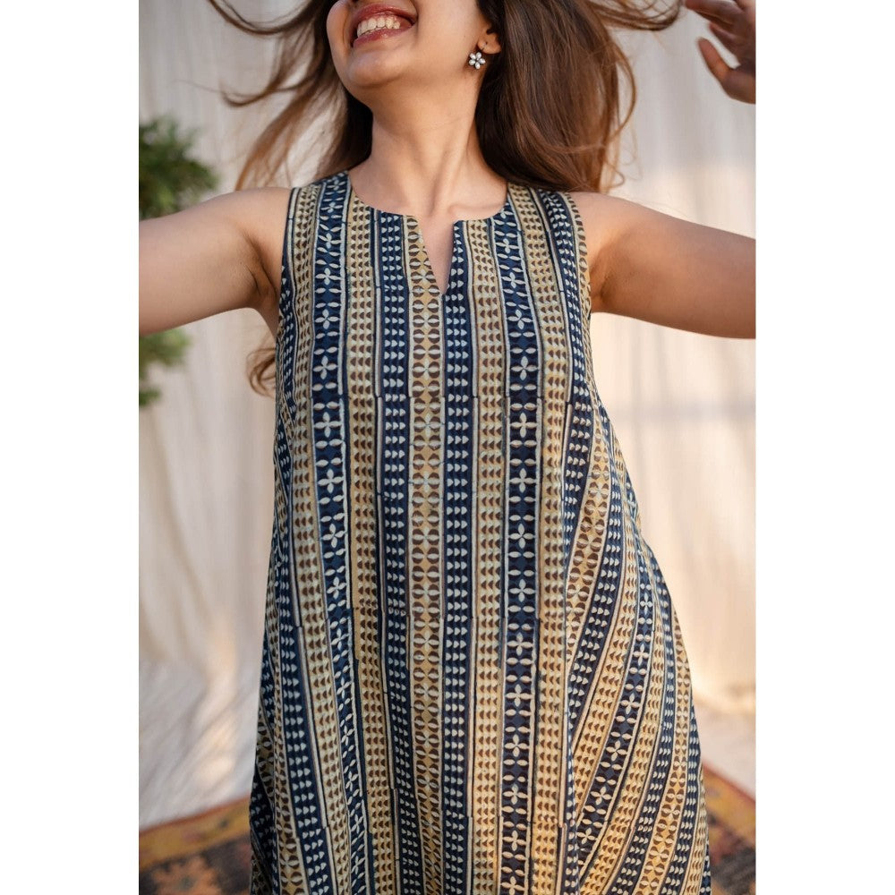 The Indian Ethnic Co. Blue Ajrakh Cotton Dress