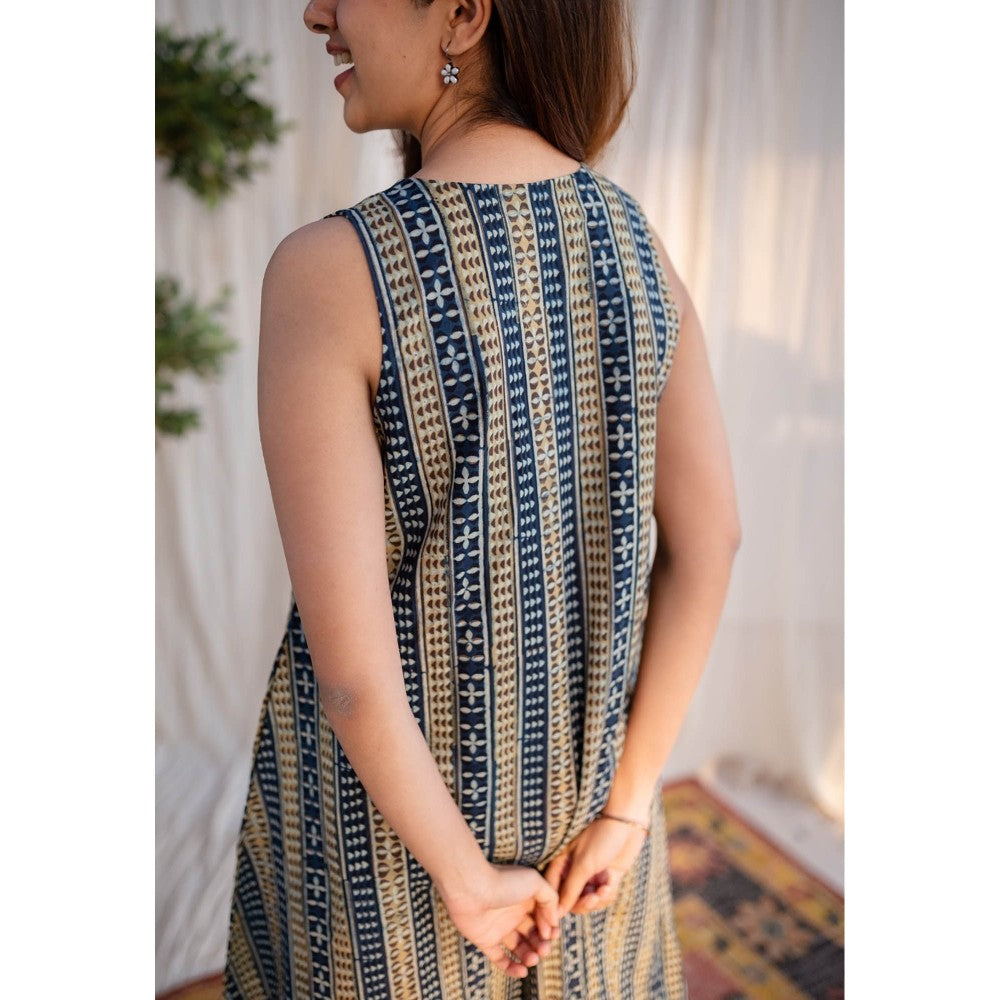The Indian Ethnic Co. Blue Ajrakh Cotton Dress