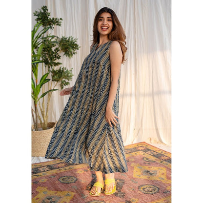 The Indian Ethnic Co. Blue Ajrakh Cotton Dress