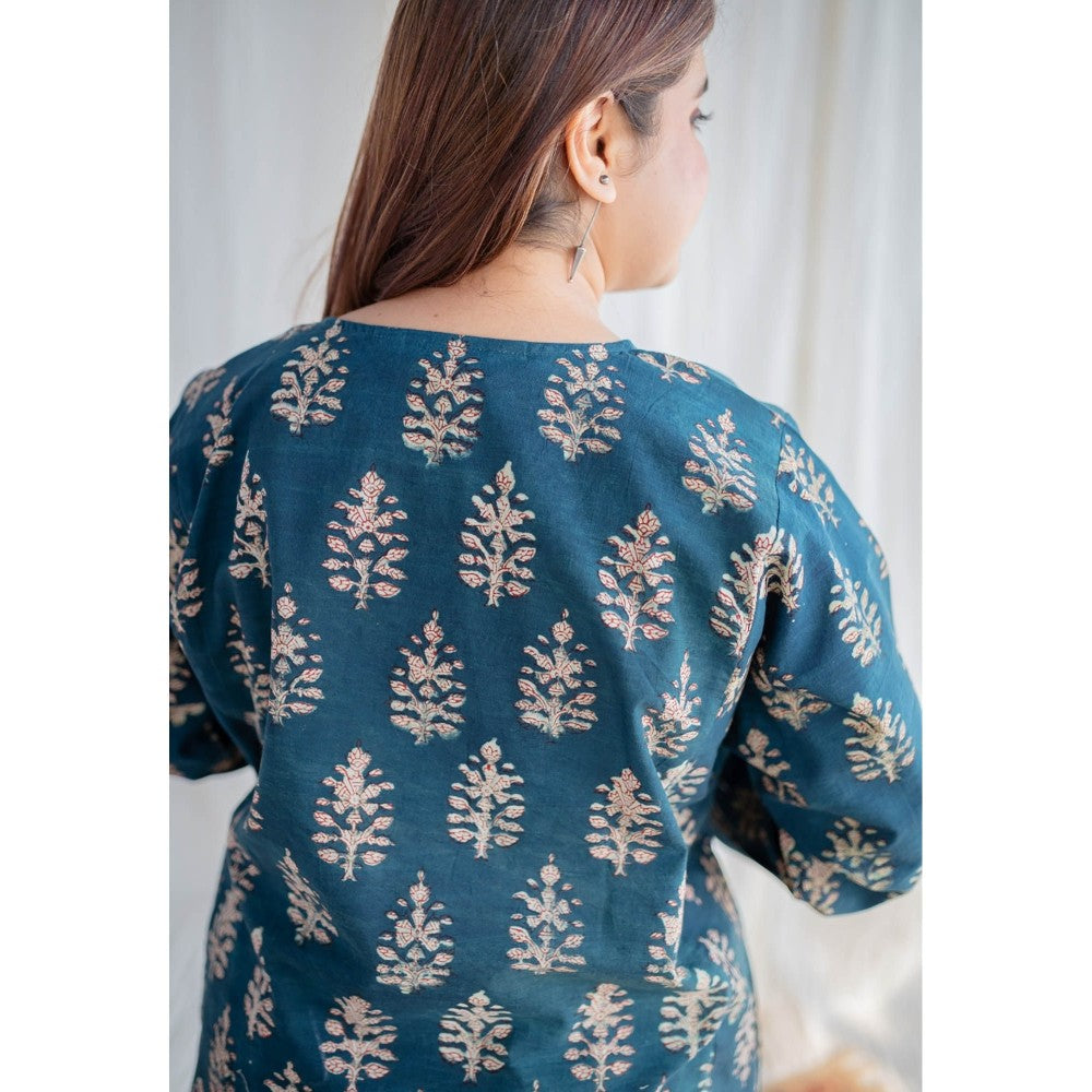 The Indian Ethnic Co. Indigo Bagru Cotton Jhabba Kali Kurta