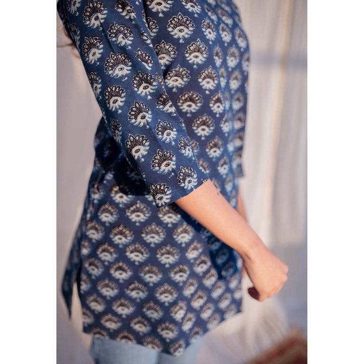 The Indian Ethnic Co. Indigo Ajrakh Cotton Kurti