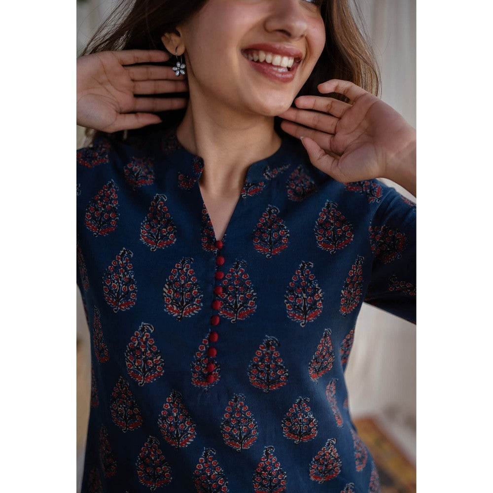The Indian Ethnic Co. Indigo Ajrakh Cotton Kurta