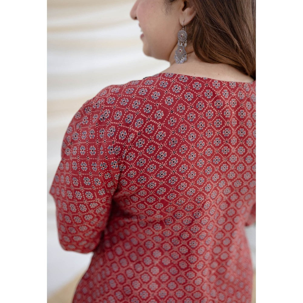 The Indian Ethnic Co. Madder Ajrakh Mul Kurta