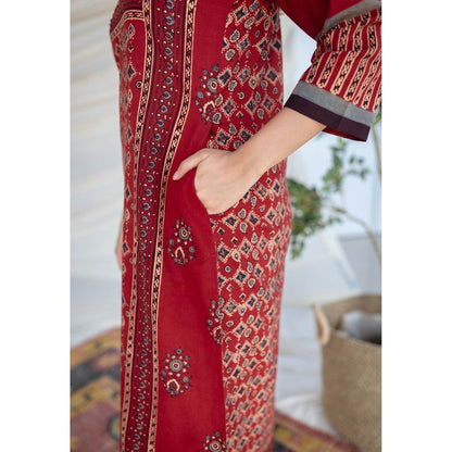 The Indian Ethnic Co. Madder Ajrakh Cotton Kurta