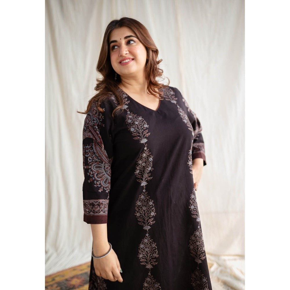 The Indian Ethnic Co. Charcoal Ajrakh Cotton Kurta