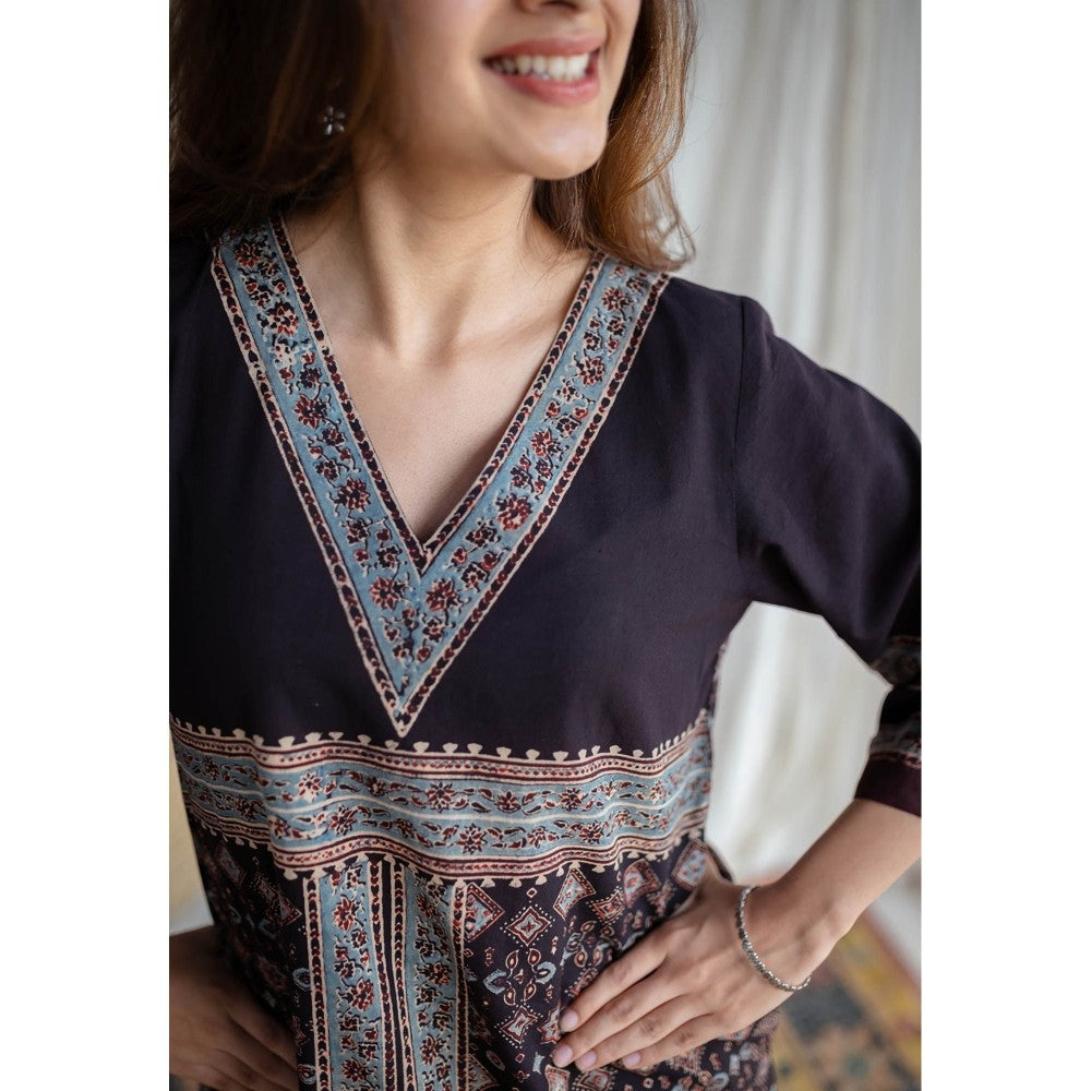 The Indian Ethnic Co. Coffee Ajrakh Cotton Kurta