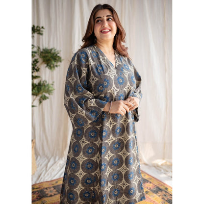 The Indian Ethnic Co. Beige Ajrakh Cotton Kurta