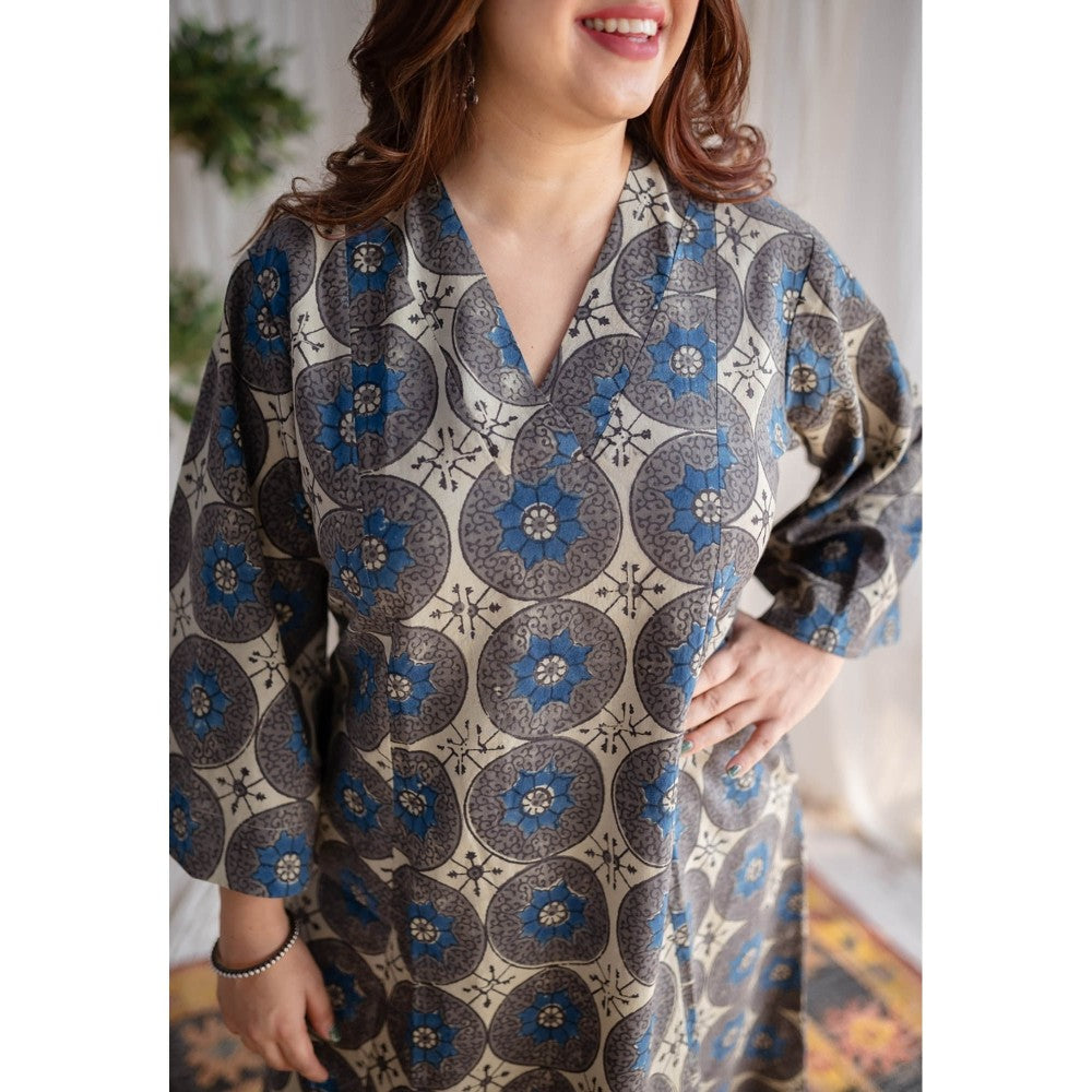 The Indian Ethnic Co. Beige Ajrakh Cotton Kurta