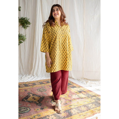 The Indian Ethnic Co. Yellow Ajrakh Cotton Kurta